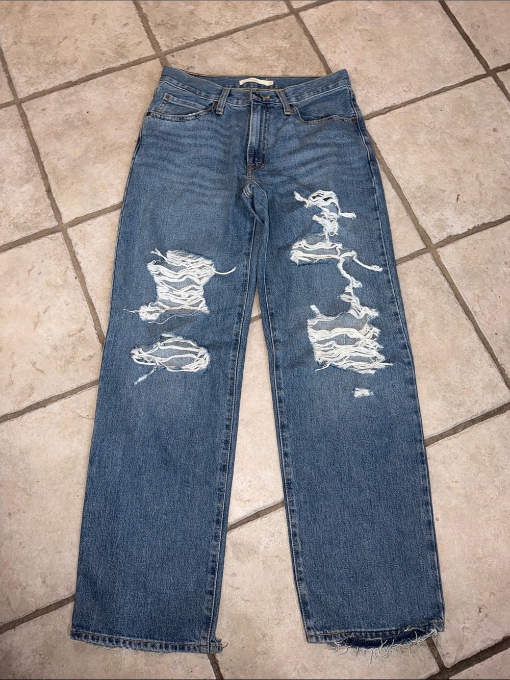 Levi's baggy Distressed Blue Jeans